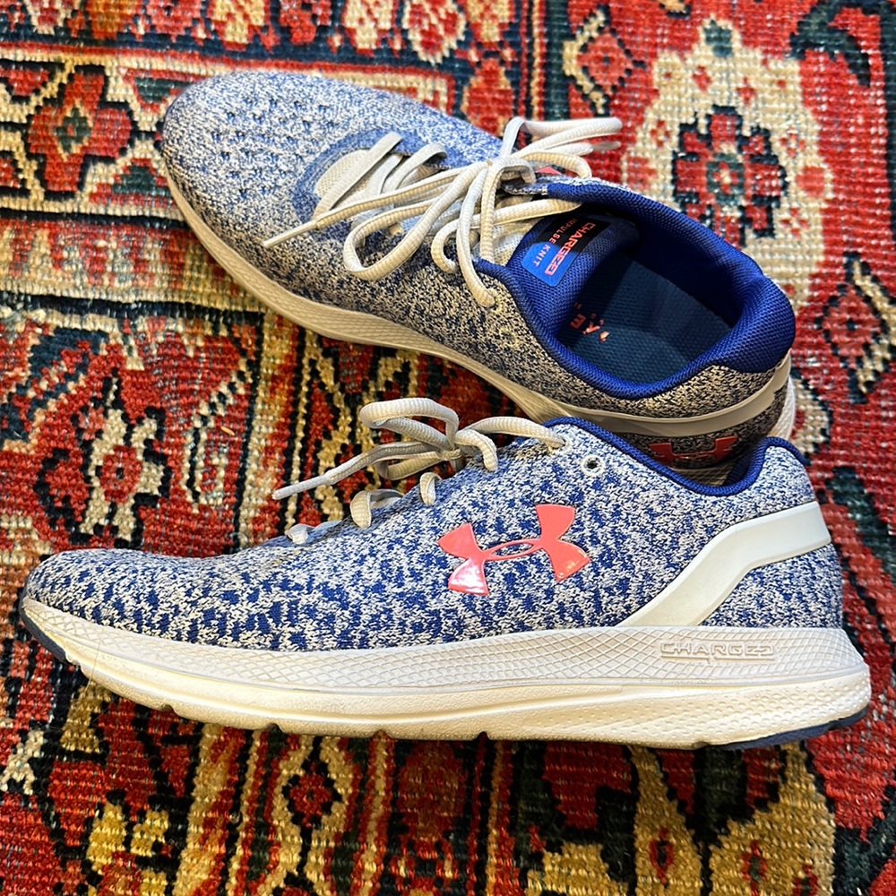 Under armour running shoes - size 9 - great condition blue and pink